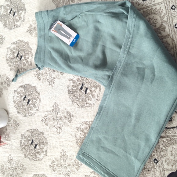 LG Danskin Sweatpants - Women - Picture 3 of 11